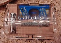 Gillette 1955 A1 Flare Tip Super Speed Razor and Case with 6 Blue Blade Dispenser Closed View.JPG