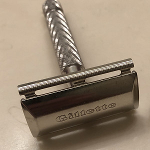 Gillette Techs Made in England (no data)