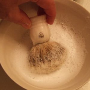 Williams Mug Soap Lather