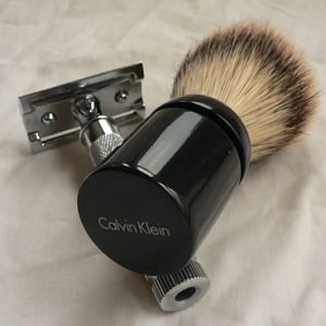 Calvin Klein Brush