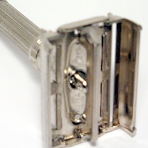 Gillette 1965 Slim Adjustable Safety Razor K-2