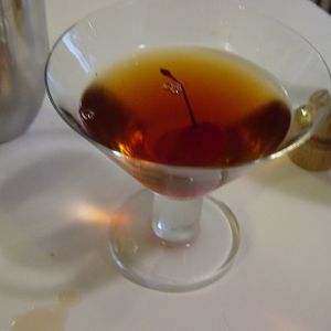 How to mix a Manhattan