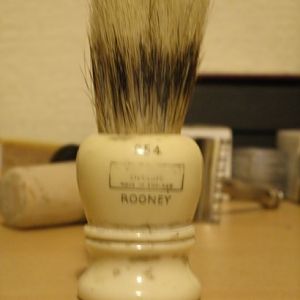 Rooney brush