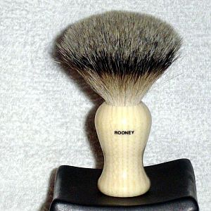 Rooney Small, Style 2 Genuine Silvertip