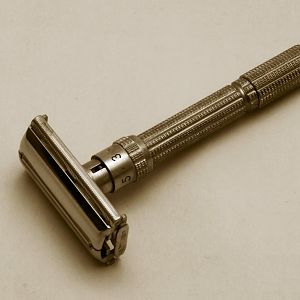 Gillette Slim Adjustable