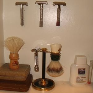 Tom's Shave Den