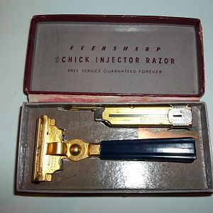 A 1940s Eversharp Injector Type G