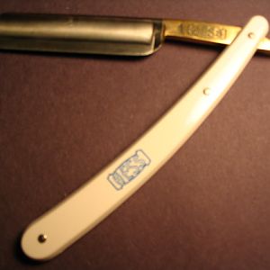 Hess Razor