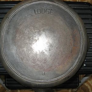 vintage cast iron frying pans