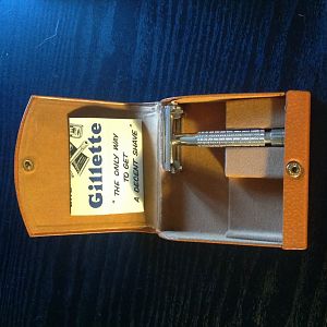 1957 Gillette Rocket travel kit