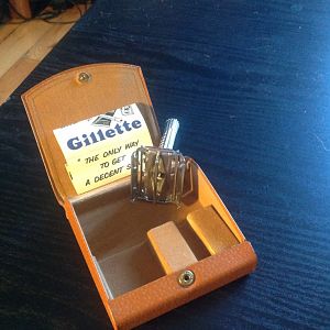 1957 Gillette Rocket travel kit