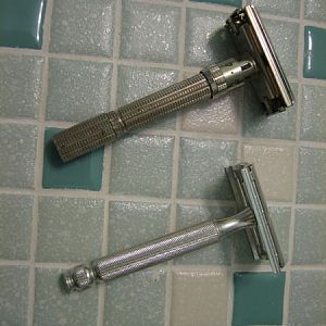 Razors/brushes/blades