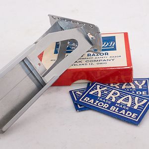 Travel Razor