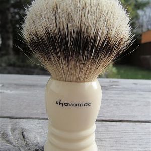 Shavemac #25 26mm Silvertip