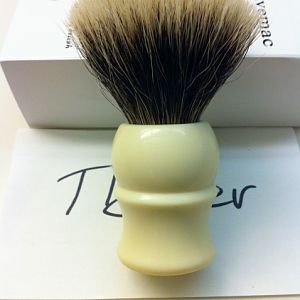 Shavemac Two-Band Silvertip