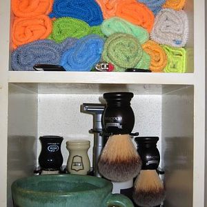 shaving cabinet