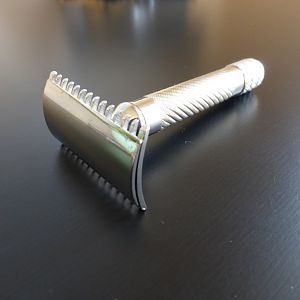 Gillette 1918 Old Style Bulldog - Rescued