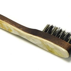 Truefitt & Hill natural oxhorn beard brush