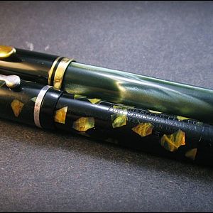 Sheaffer Jr + Pelikan M200