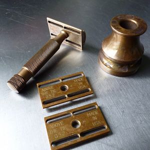 ATT Bronze Razor set