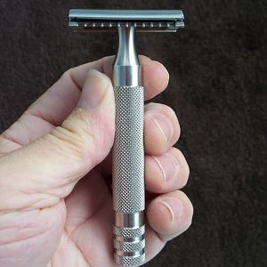 Fendrihan "Scientist" Full Stainless razor, open comb side