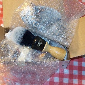Unboxing Barbershop brush with Tuxedo knot