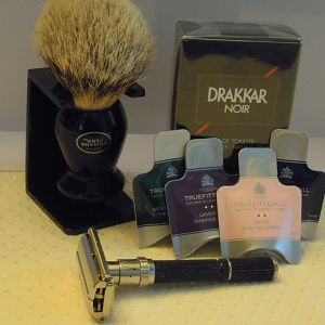 LOT of BLACK---AOS Silvertip Brush, 1969 Black Beauty, Drakkar Noir