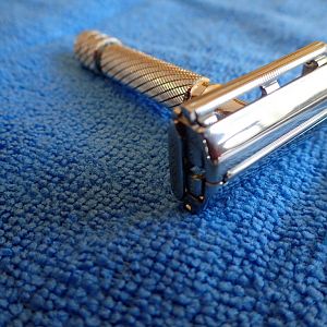 1953-54 Gillette No. 66 Aristocrat