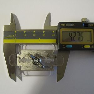 DE Razor Blade Length Measurements