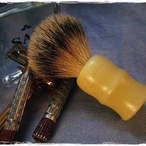 Floris vintage brush