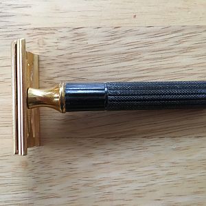 1938-1945 black handled gold Gillette Tech 1