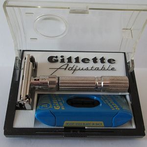 Gillette "195" Adjustable Razor