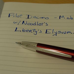 Pilot Decimo-M w/Noodler's Liberty's Elysium