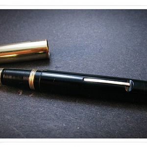 Sheaffer Lifetime Crest Lever