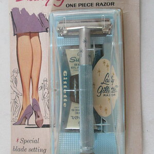 Lady Gillette Set - NOS 1962 (H-2)