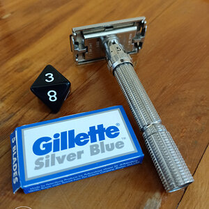 1964 Gillette Slim (5) - Gillette Silver Blue (3)