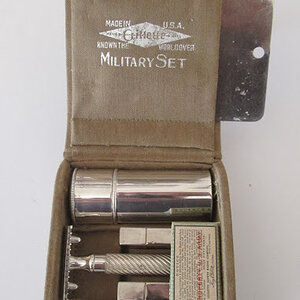 Gillette Miltary Set - 1918