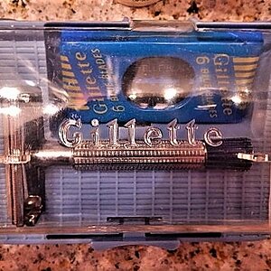 Gillette 1955 A2 Date Code Blue Tip Super Speed Razor with Dispenser and Case Closed View.JPG