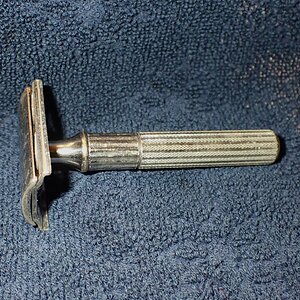 Silver Gillette 2.JPG