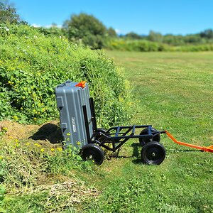 Vevor Wagon Dumping Grass.jpg