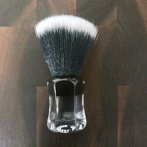 YAQI TUXEDO SHAVING BRUSH 1.jpg